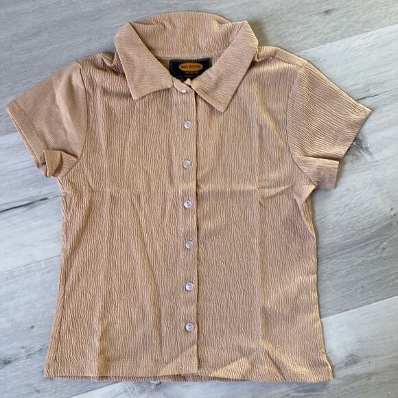 Urban Outfitters‎ Crinkled button down shirt Beige Nwt - Picture 4 of 5